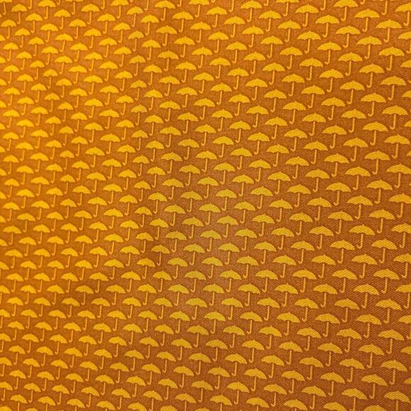 Vineyard Vines Silk Square Umbrella Print Yellow Scarf 35x35 - Picture 8 of 13